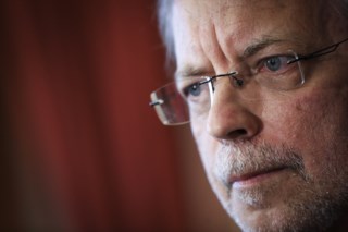 Mia Couto, o Maestro das Palavras em Debate Sobre sua Obra 'A Cegueira do Rio'