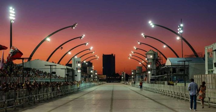 São Paulo ultrapassa R$ 100 milhões em repasse para escolas de samba, promovendo carnaval grandioso