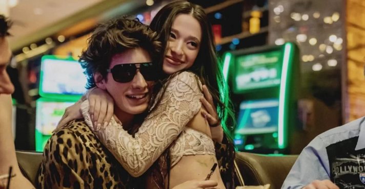 Anora conquista Oscar de Melhor Filme 2025 com história de amor culturalmente envolvente