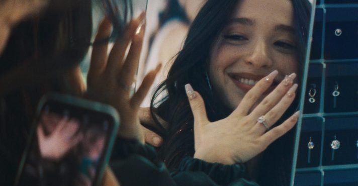 Mikey Madison brilha e conquista o Oscar de Melhor Atriz por Anora em 2025