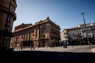 Plateia pede nomeação imediata de diretor artístico para evitar banalização da programação do TNSJ