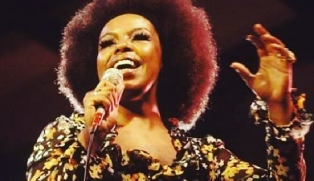 Roberta Flack: A Voz Que Encantou os Anos 70 e Sua Eternidade na Música