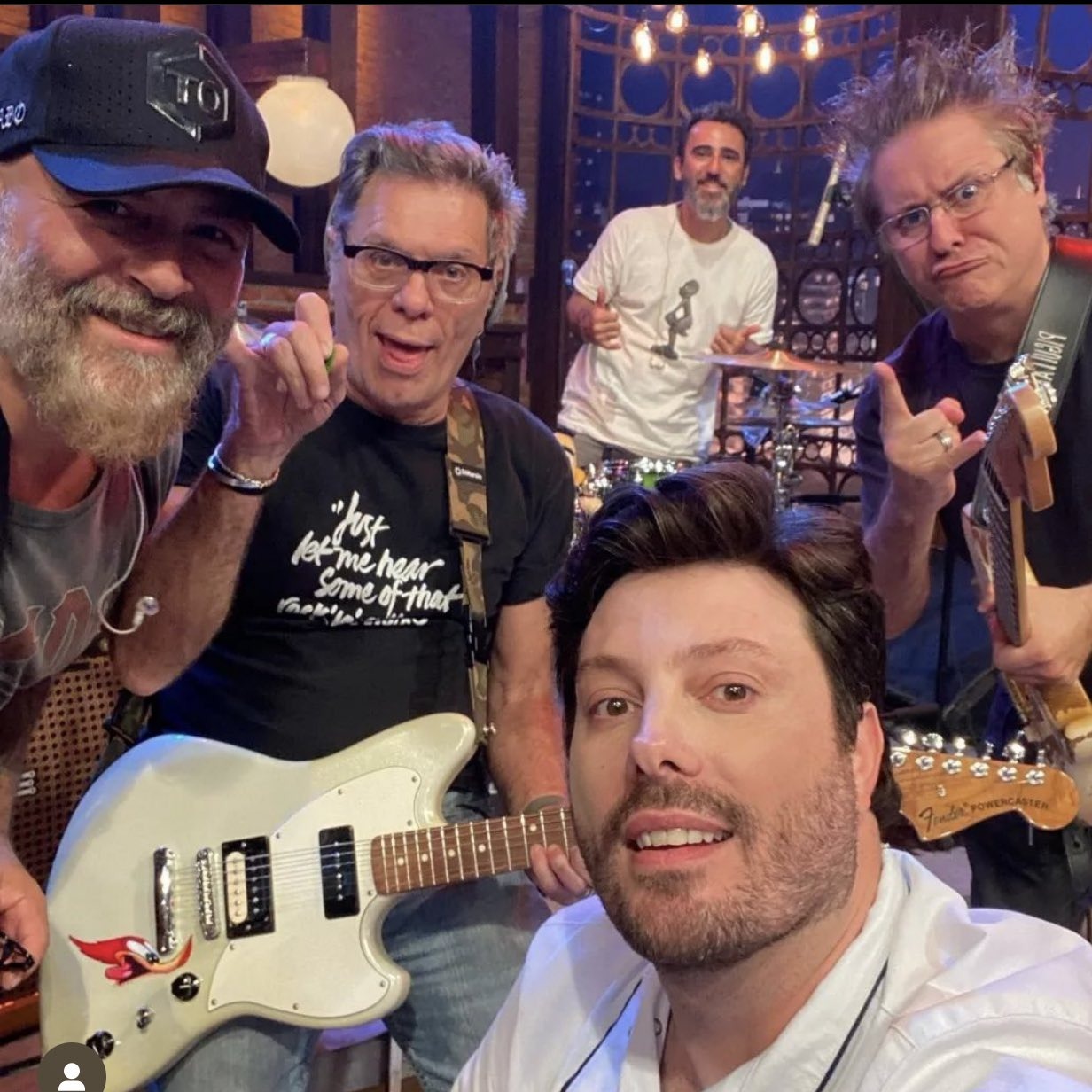 Vocalista do Ultraje a Rigor revela dificuldades do baixista Mingau após tentativa de assassinato