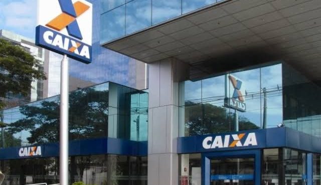 Caixa Econômica Federal se destaca com 25% das transações diárias via Pix e inovações em segurança