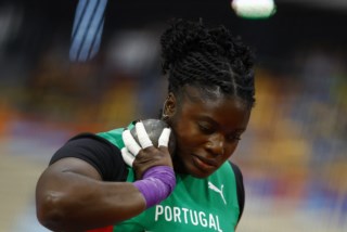 Atletismo: Salomé Afonso se destaca com medalha de prata e chega à final dos 3000m