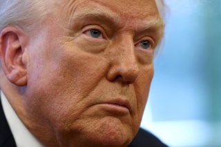 Trump propõe redução de tarifas em troca da venda do TikTok, mas China rejeita a oferta