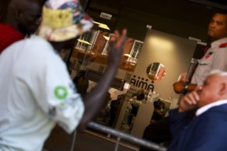 Estrangeiros em situação regular agora podem solicitar identificação em um só pedido