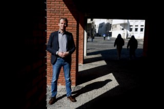 Estrangeiros em situação regular agora podem solicitar identificação em um só pedido