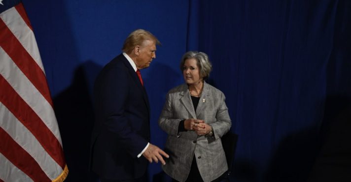 Departamento de Educação dos EUA anuncia demissão de quase metade de seus funcionários