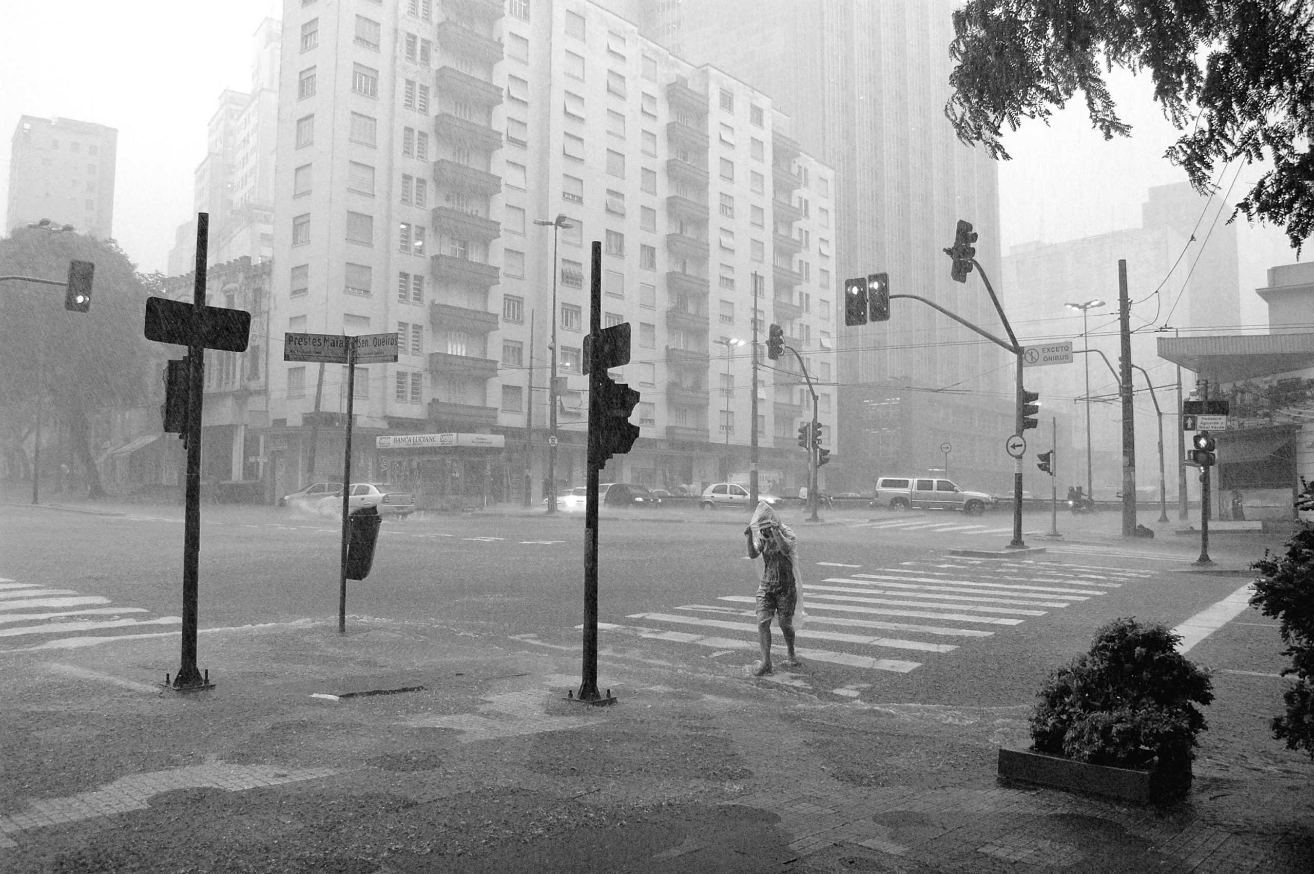 Clima instável no Brasil: chuvas e calor intenso marcam esta terça-feira, 18 de março de 2025