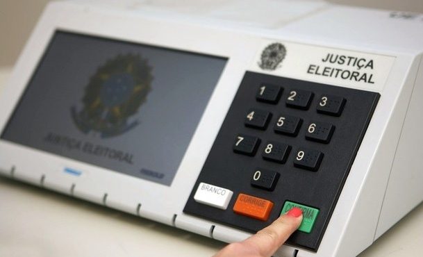 Descarte de 200 mil urnas eletrônicas pelo TSE e sua relevância ambiental