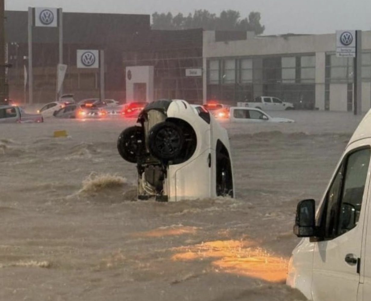 Temporal devastador na Argentina deixa 15 mortos e causa danos de US$ 400 milhões