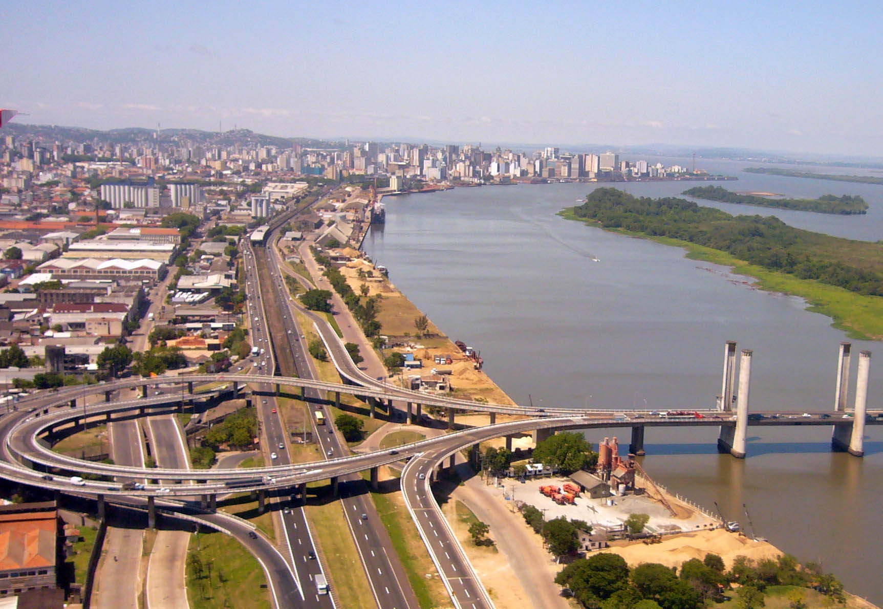 Brasil Previsões Meteorológicas: Sol, Chuvas e Abafamento para Quarta-Feira, 26 de Março de 2025