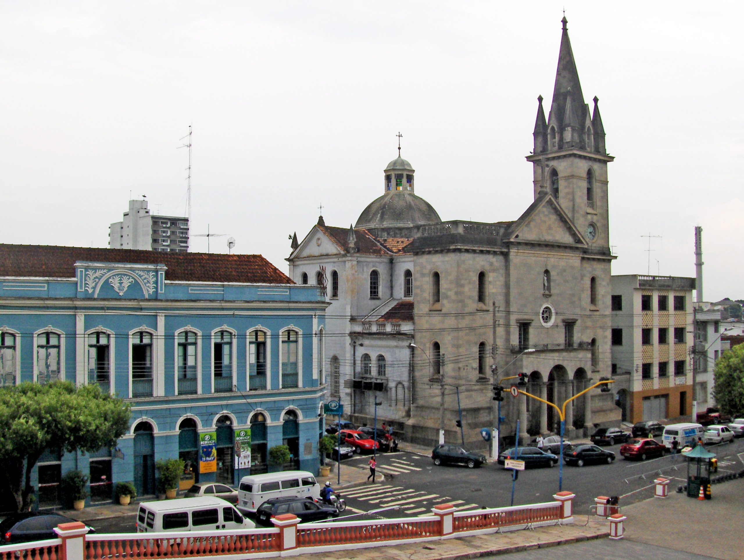 Clima instável no Brasil: chuvas e calor intenso marcam esta terça-feira, 18 de março de 2025