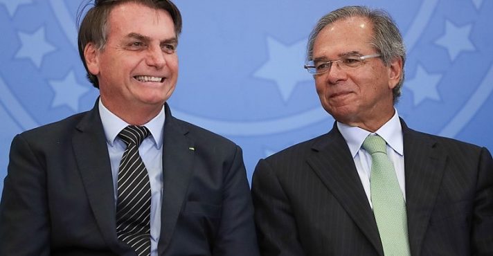 Bolsonaro revela candidatos preferidos ao Senado em 10 estados para 2026