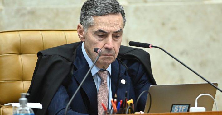 Barroso defende julgamento de Bolsonaro antes das eleições de 2026 para evitar interferências