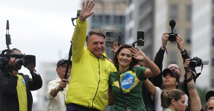 Bolsonaro defende anistia e critica Moraes em entrevista: 'Apenas ele não quer'