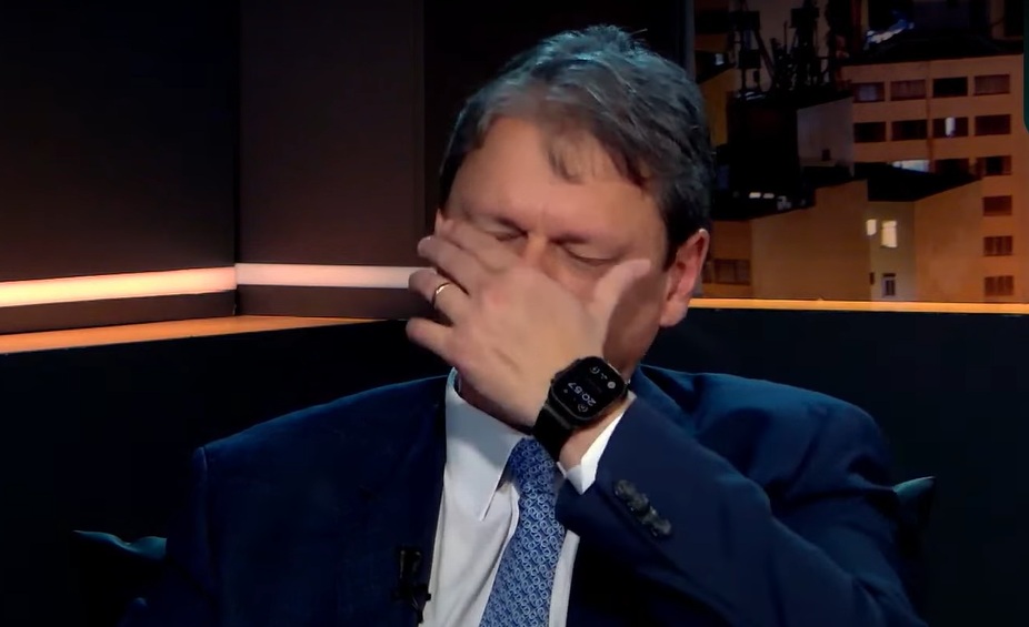 Emocionante relato de Tarcísio de Freitas sobre sua infância e trajetória política