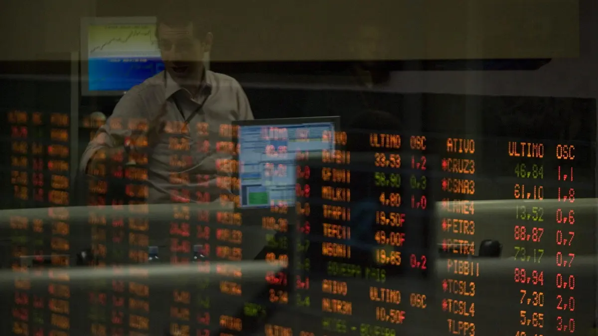 Bolsa de Valores em Queda: China Responde a Trump com Aumento de Tarifas