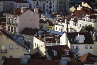 Preços das casas em Portugal sobem quase três vezes mais que na Europa em 2024