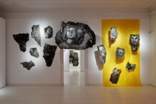 Adriana Molder e a Arte que Conecta Estrelas, Contos e Imagens