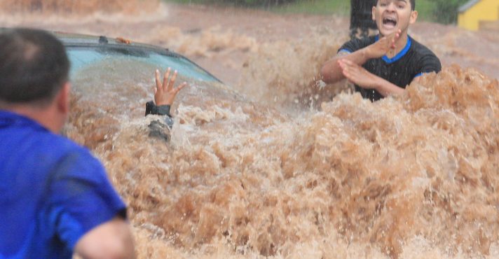 Frente Fria Trará Chuvas Intensas e Risco de Enchentes em SP e RJ