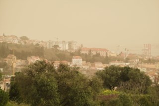 IPMA eleva alerta para 10 distritos devido a aguaceiros e trovoadas