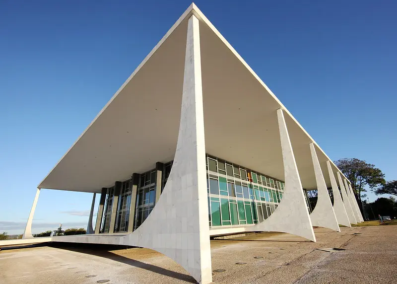 STF considera constitucional limite de dedução de gastos com educação no IRPF e traz segurança aos contribuintes