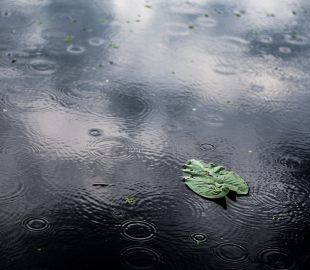 Frente fria provoca chuvas intensas e queda de temperatura no Brasil neste domingo
