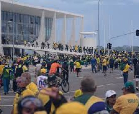 Refugiados brasileiros na Argentina: um relato de dor e resistência