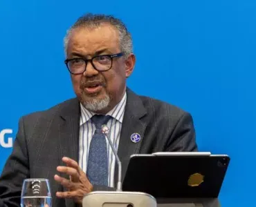 OMS anuncia corte de 20% no orçamento após saída dos EUA, impactando programas de saúde globais!