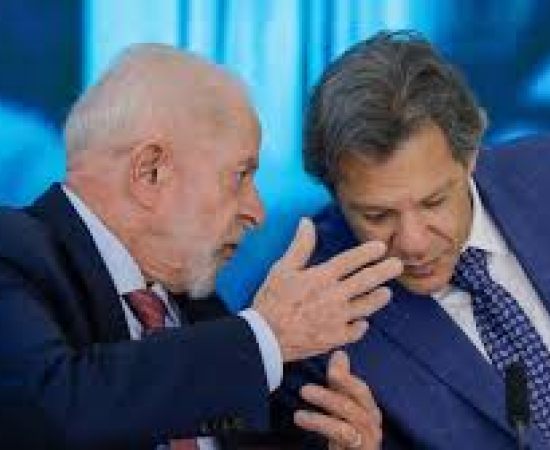 Desaprovação de Lula atinge 90% e poder de Haddad despenca, revela pesquisa do mercado financeiro