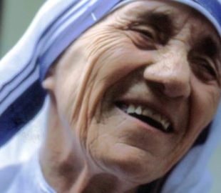 Descubra como Madre Teresa de Calcutá transformou o mundo e conquistou o Prêmio Nobel da Paz em um dia inesquecível!