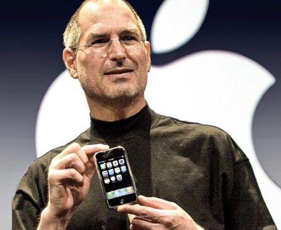 Steve Jobs: O Gênio que Mudou o Mundo e a Indústria!