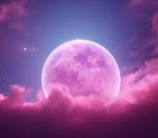 Lua Rosa: O Fenômeno Celestial que Surpreende e Fica Distante do Olhar Humano