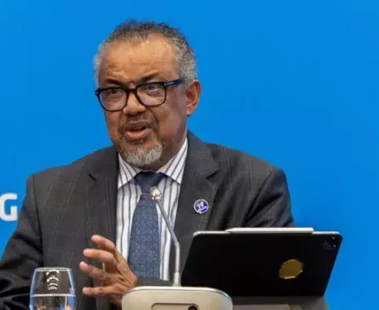 OMS anuncia corte de 20% no orçamento após saída dos EUA, impactando programas de saúde globais!