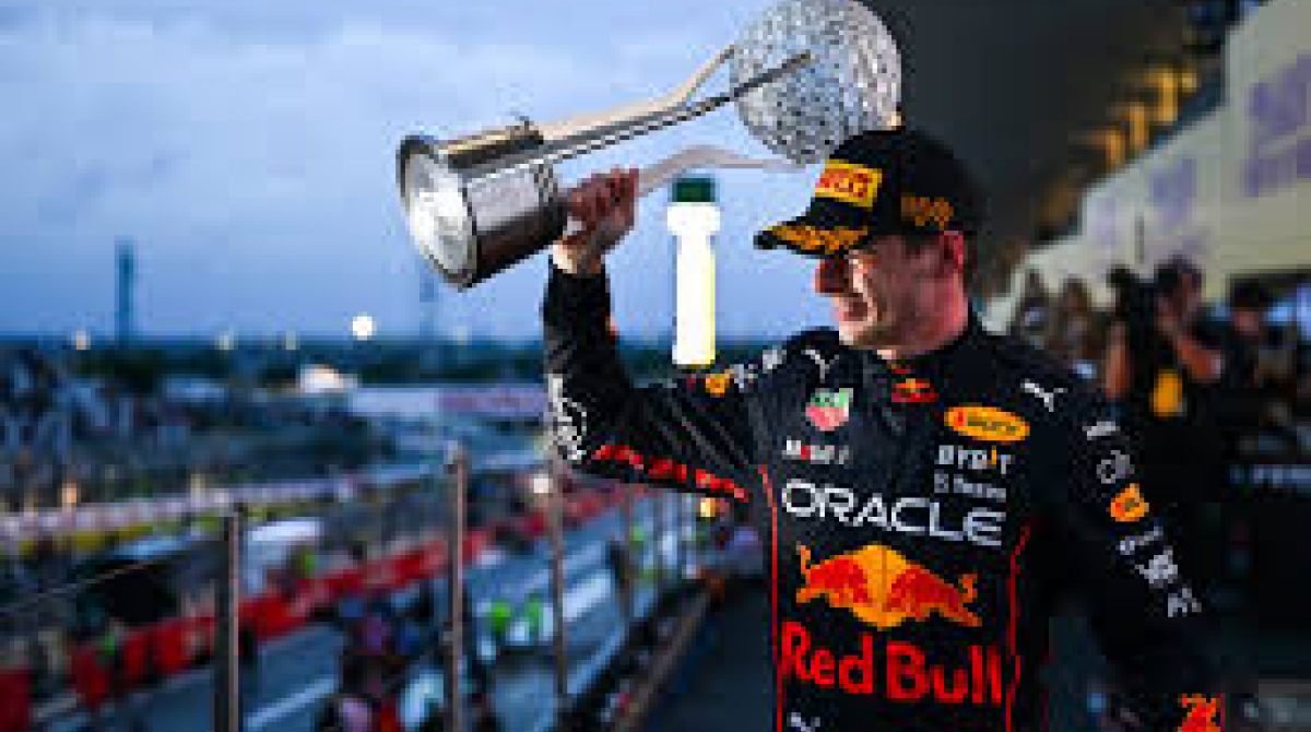 Max Verstappen conquista vitória emocionante na estreia da F1 no Japão