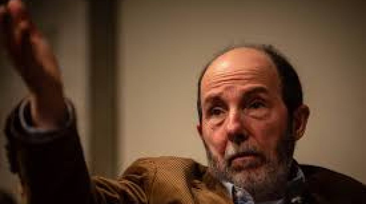 Armínio Fraga propõe congelamento do salário mínimo e reformas no Brasil