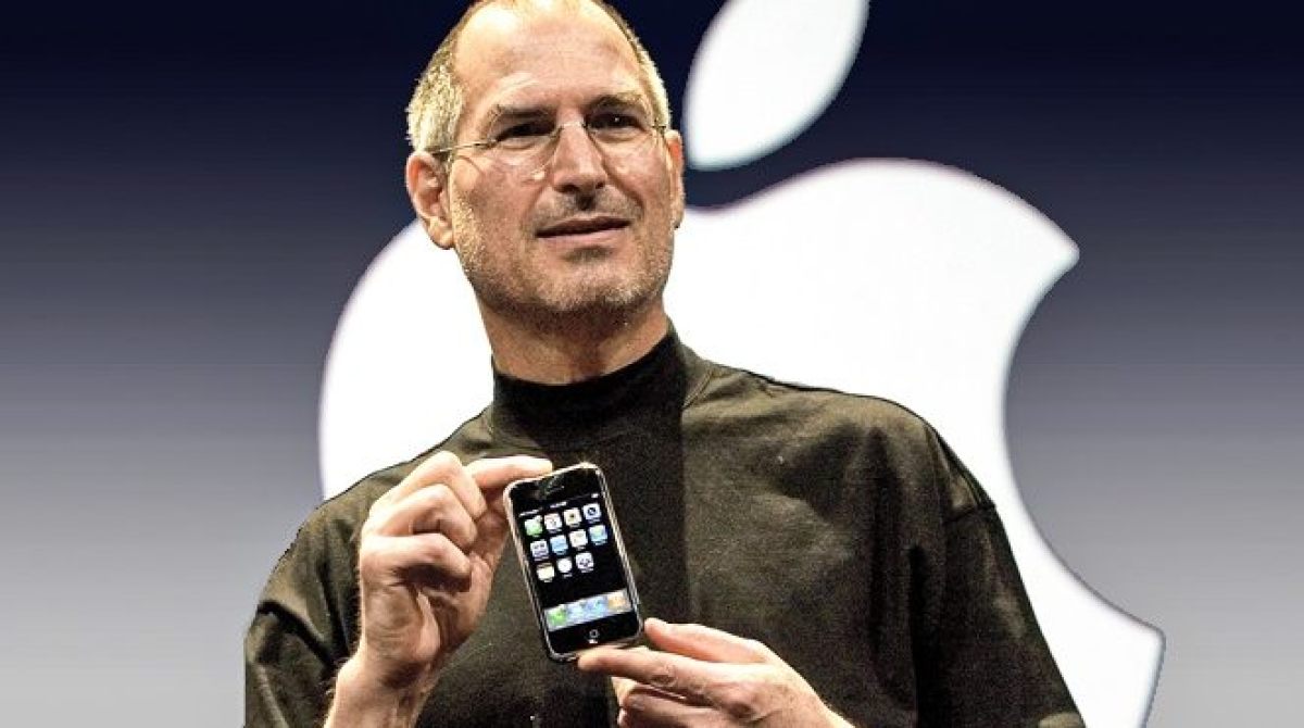 Steve Jobs: Como um Gênio da Tecnologia Mudou o Mundo e Por Que sua Morte ainda Impacta a Indústria