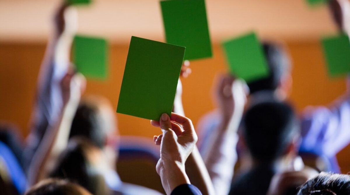 alem-do-voto-inovacoes-em-participacao-cidada-e-democracia-direta