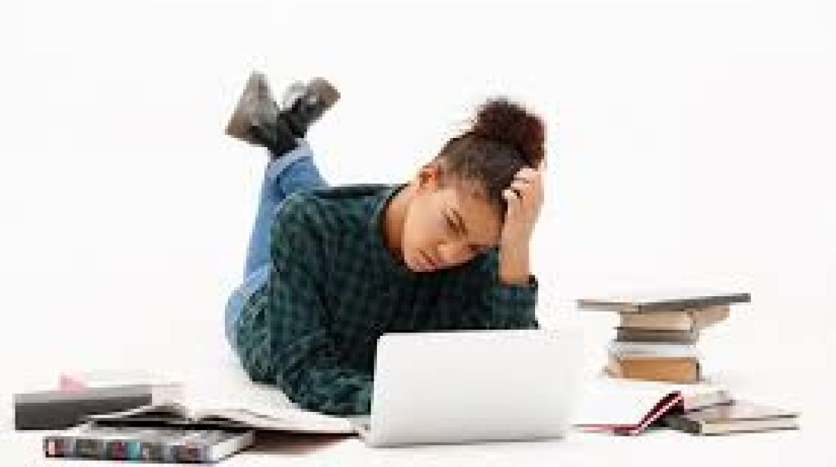 Trabalhos de Casa: A Importância da Moderação nas Tarefas Acadêmicas