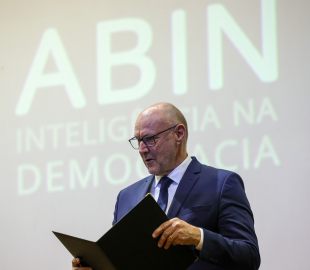 Diretor da Abin depõe sobre acusação de espionagem e investigações se aprofundam