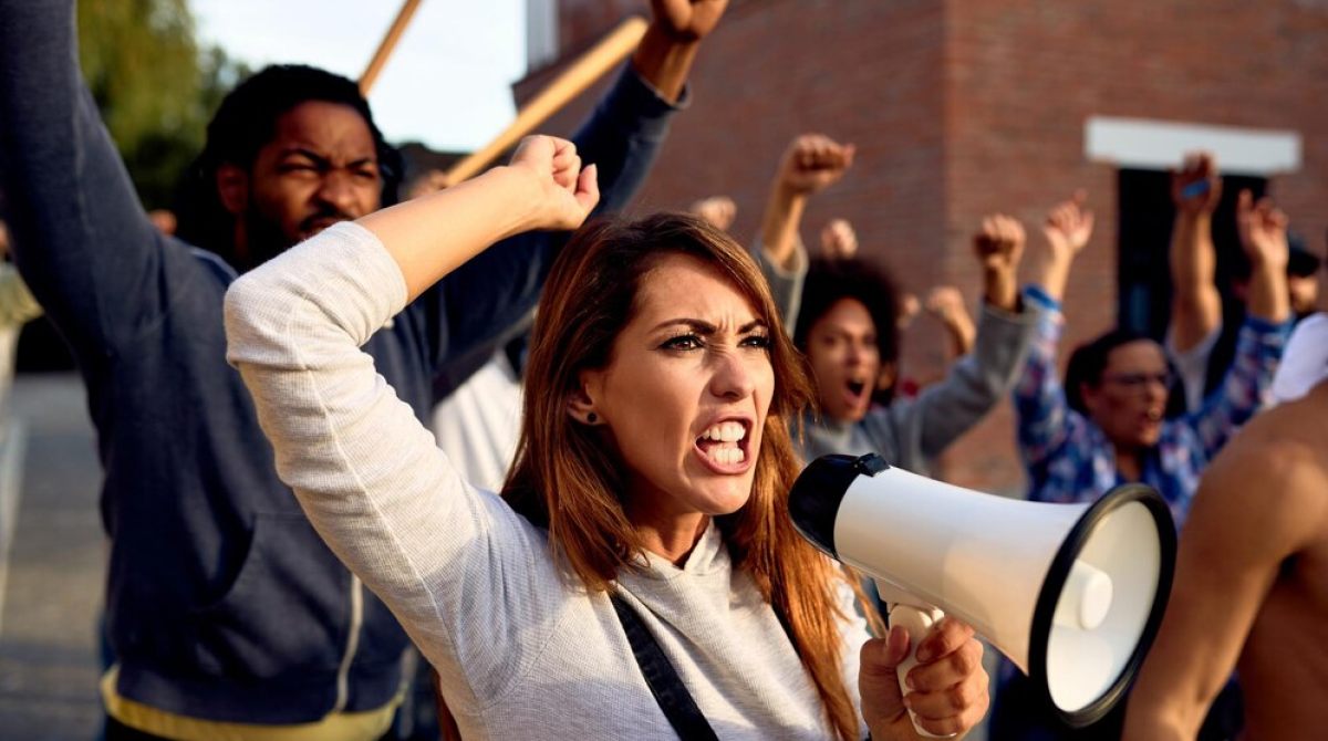 critica-ao-estado-e-intervencionismo-analise-libertaria-do-papel-do-estado