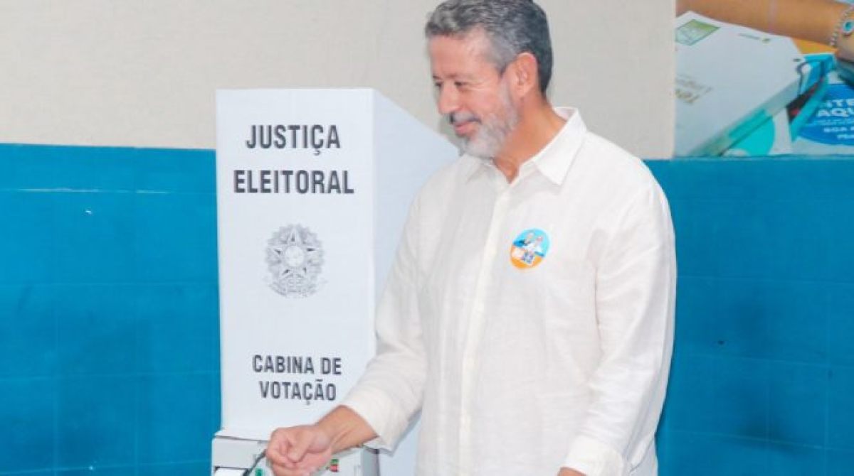 Descubra o que Arthur Lira fez na eleição de domingo e a polêmica envolvendo Rodrigo Pacheco!