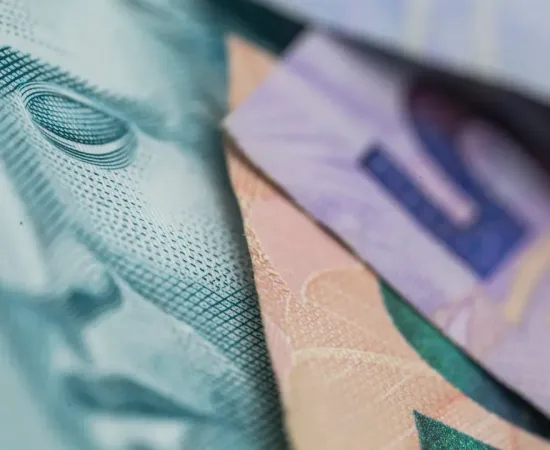 Varejo cresce 4,7% em 2024, mas desliza em dezembro com queda de 0,1%