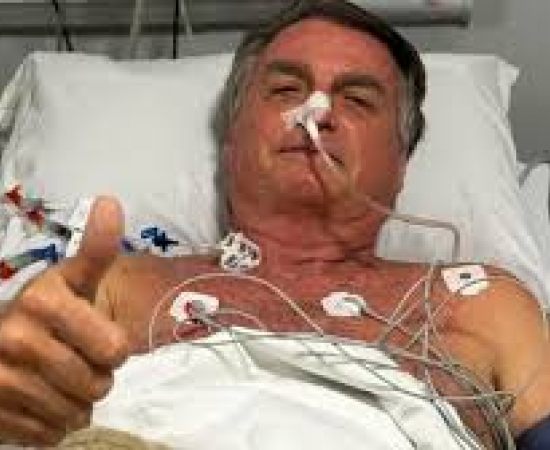 Complexidade da cirurgia de Jair Bolsonaro revela desafios em sua recuperação pós-facada