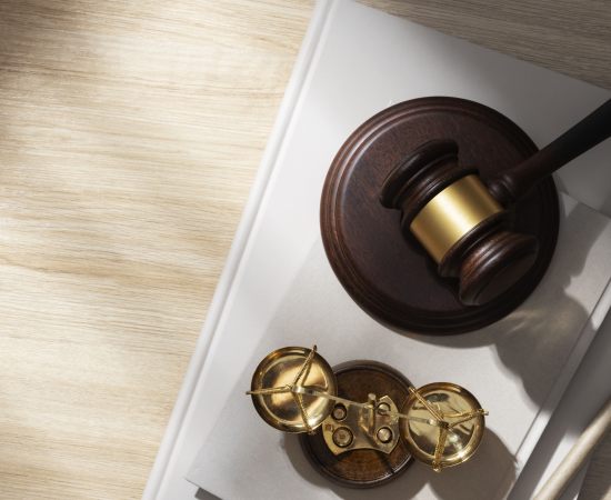 A Atuação do Ministro Alexandre de Moraes e os Impactos na Democracia Brasileira: Uma Análise Crítica