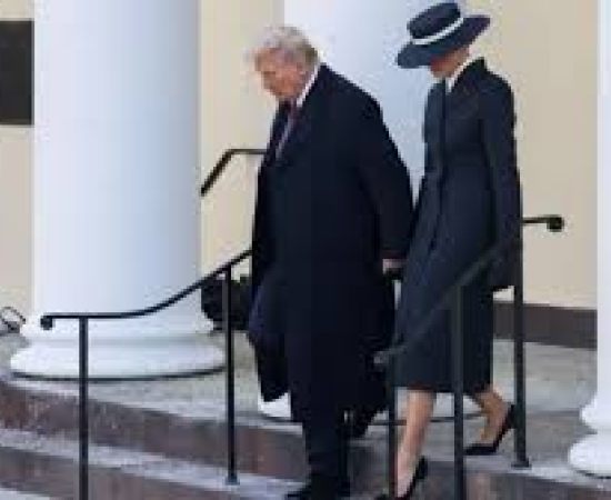 A moda de Melania Trump: uma máquina de guerra ou um retorno a tradições?