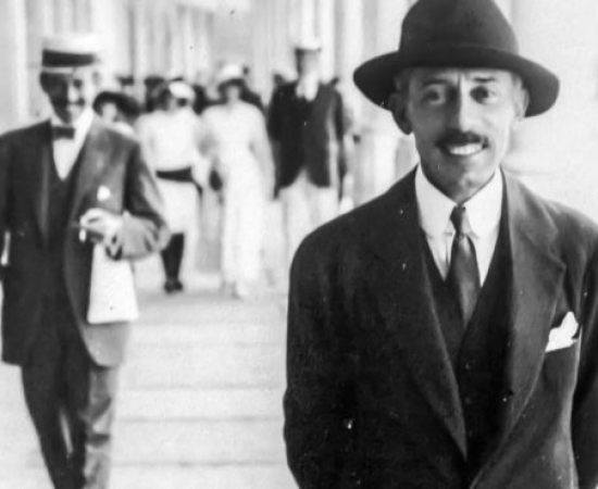 19 de Outubro: Santos-Dumont Realiza o Primeiro Voo Dirigido