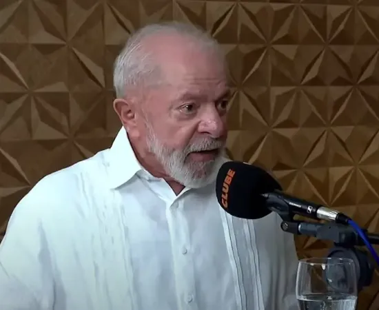 Lula critica protecionismo de Trump e defende reciprocidade comercial entre Brasil e EUA